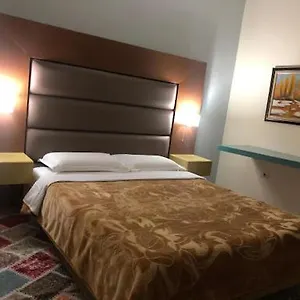 Primavera Hotel