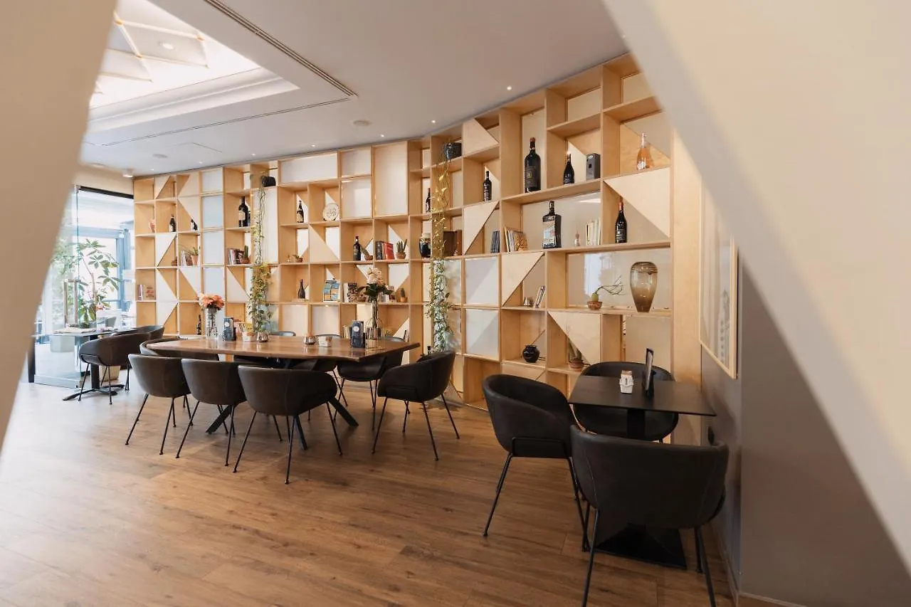 Hotel Boutique Vila 135 Tirana